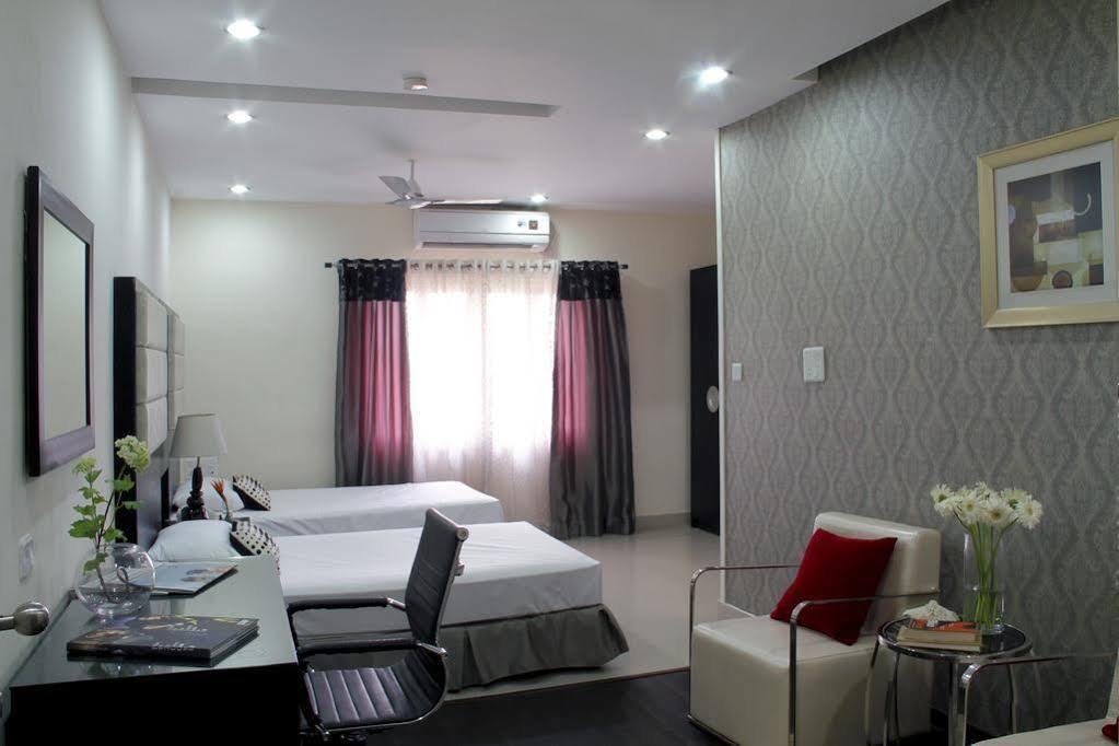 Hotel At Home Suites , Gachibowli, Hyderabad Eksteriør bilde